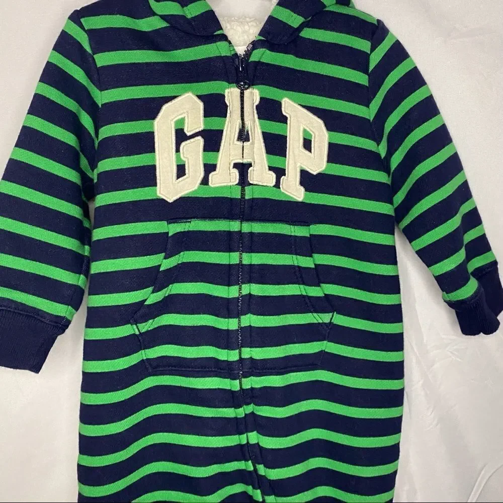 Baby Gap Hooded Onsie Size 6-12months